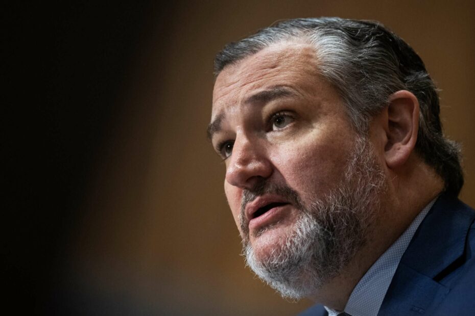 Sports absolutely do not need politicians more involved