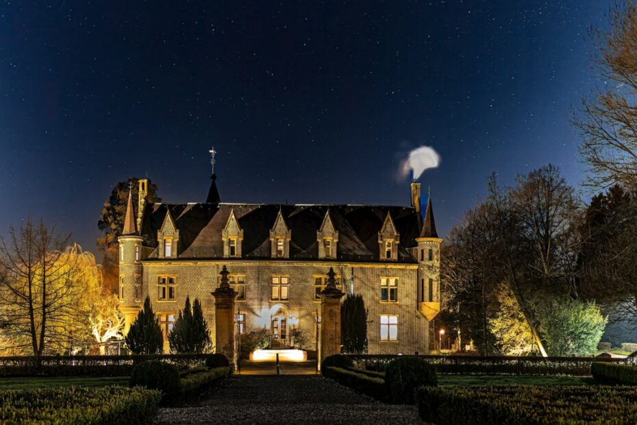 9 Historic Castles You Can Book For A Night - Idyllic Pursuit