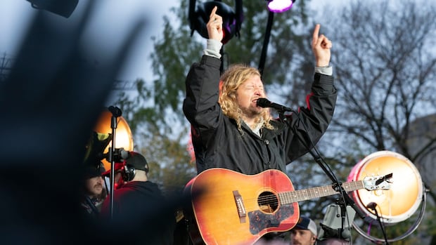 In diverse Central Park, community concerned U.S. Christian musician's concert could sow division | CBC News