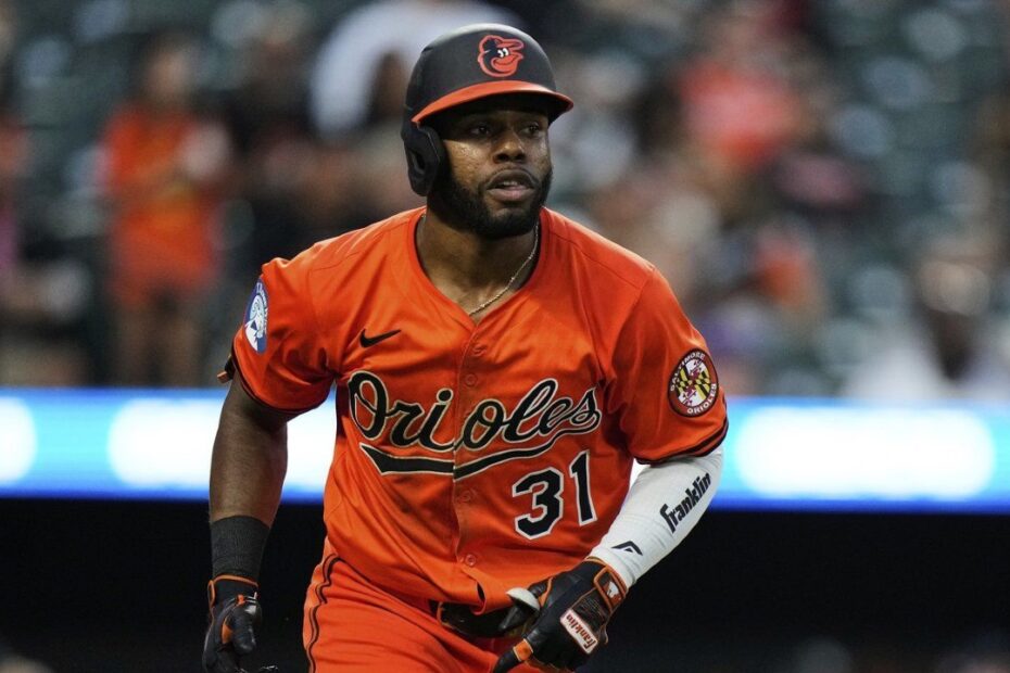 MLB Roundup: Orioles' Mullins hits his 100th career home run in rout of Rockies