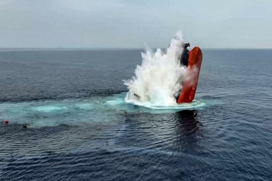Ship attacked by Yemen's Houthi rebels sinks in Red Sea, six of 25 aboard rescued