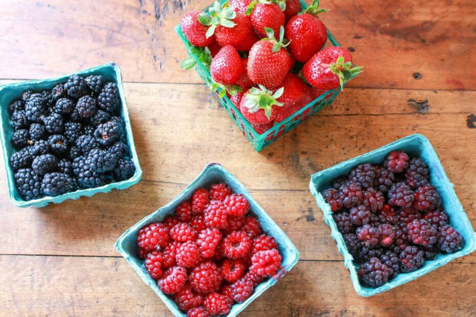 The Health & Nutrition Benefits of Summer Berries + Easy, Delicious Berry Recipes - Sharon Palmer, The Plant Powered Dietitian