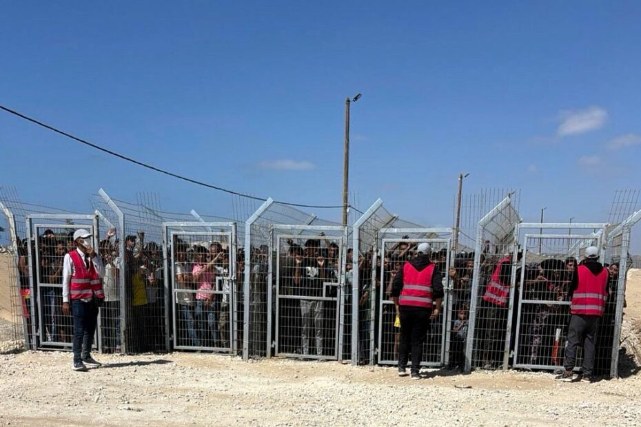 US contractors claim colleagues fired at Palestinians seeking aid