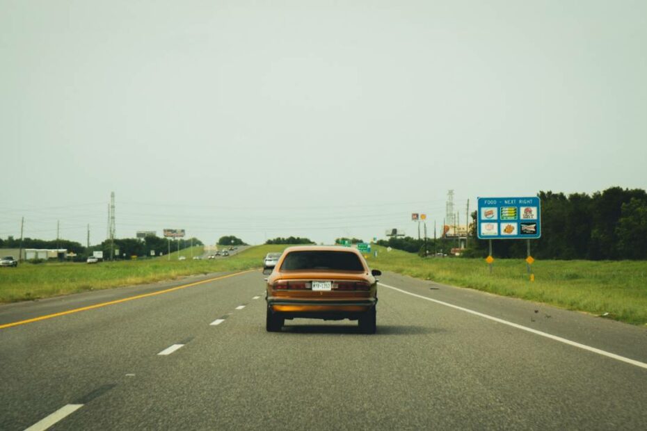 12 Classic Travel Problems From the ’80s That’ll Make You Laugh Now - Idyllic Pursuit