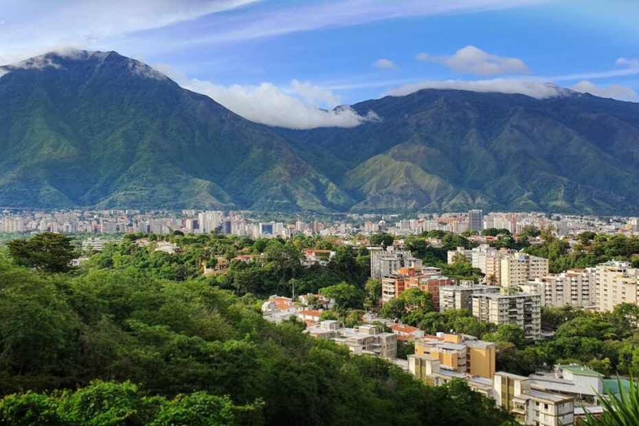 12 Popular Destinations That Have Become Surprisingly Dangerous - Idyllic Pursuit