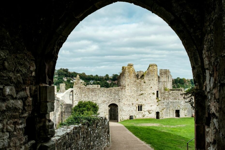 14 Ancient Ruins Around the World That Defy Explanation - Idyllic Pursuit