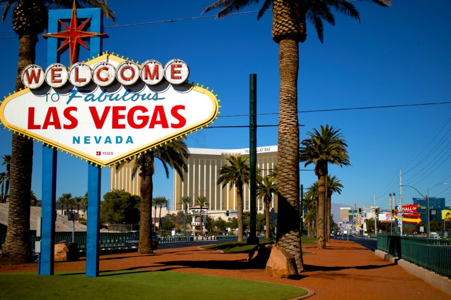 14 Things You Should Never, Ever Do During a Trip to Las Vegas - Idyllic Pursuit