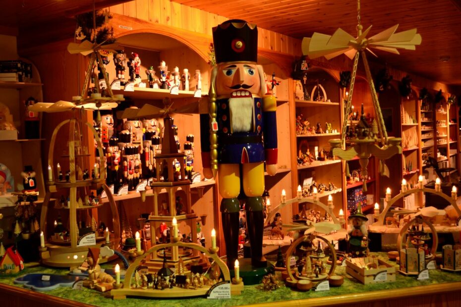 Christmas Stories - A German Toy Town called Seiffen