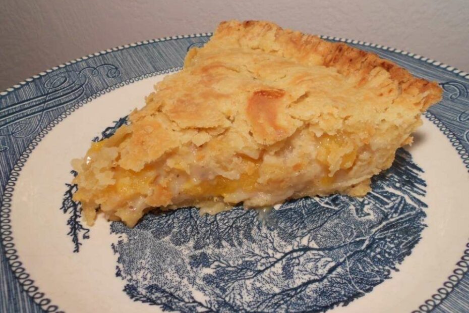 Fruit cocktail pie slice up close