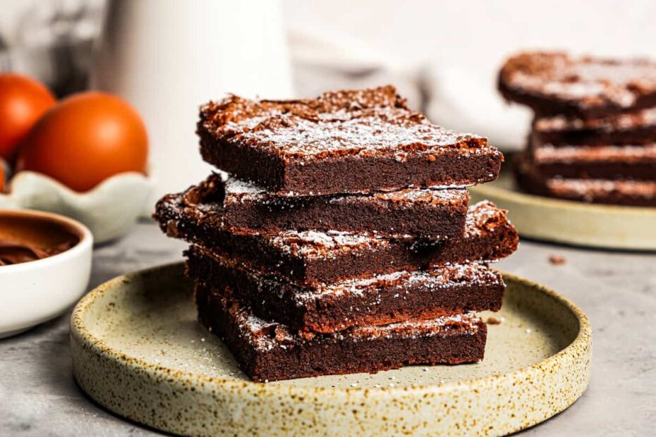 Easy Nutella Brownies - Make Brownies With Only 2 Ingredients!