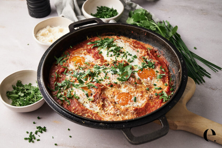 Easy Shakshuka Recipe (One-Pan Baked Eggs) | Elizabeth Rider