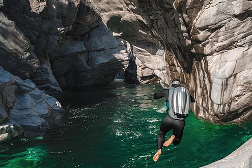 'Flying underwater' at 180mph: Dubai’s Deep Dive turns testing ground for Dh110,000 jetpack