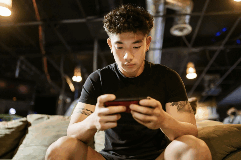 Gamified Side Hustles: Earning Tactics in Digital Online Spaces