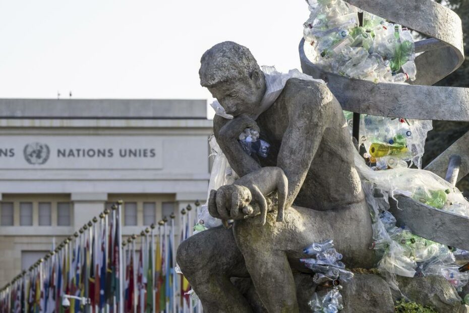 How does plastic pollution affect health? | Explained