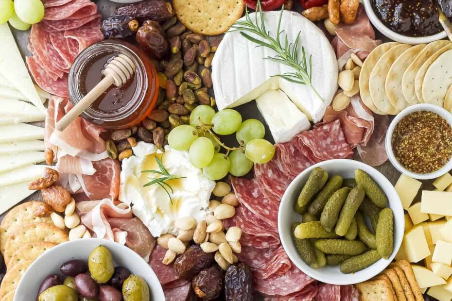 pinterest image for How to Make a GORGEOUS Charcuterie Board