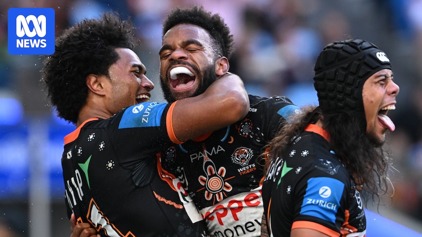 Live: Knights claim share of unwanted piece of history against Cowboys