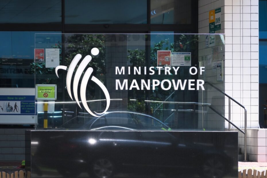 Singapore jobs with the widest pay range cover