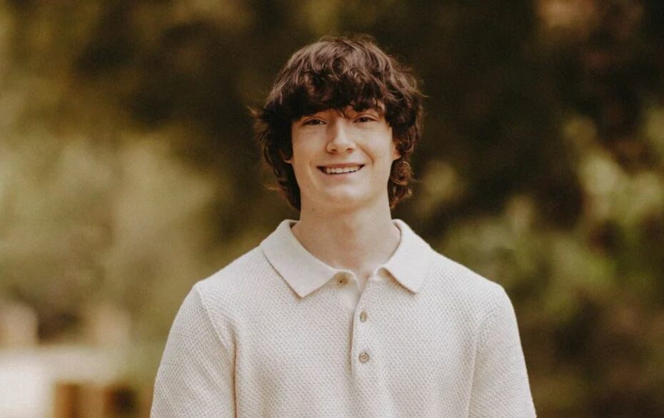 Parents of 16-year-old sue OpenAI, claiming ChatGPT advised on his suicide - Egypt Independent