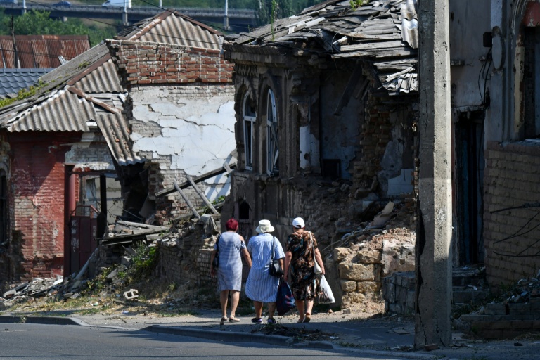 Exiled Ukrainian city officials say 22,000 civilians died in the Russian offensive