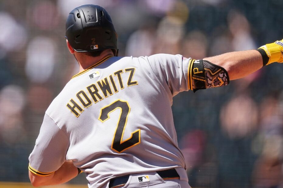 Roundup: Spencer Horwitz homers twice to lead Pirates over Rockies