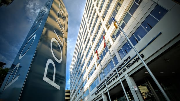 Senior Winnipeg police officer accused of drug trafficking, taking intimate picture of dead person | CBC News