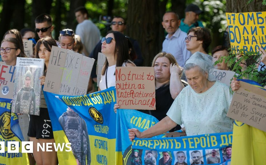Sidelined Ukrainians look on as Trump and Putin meet for Alaska talks