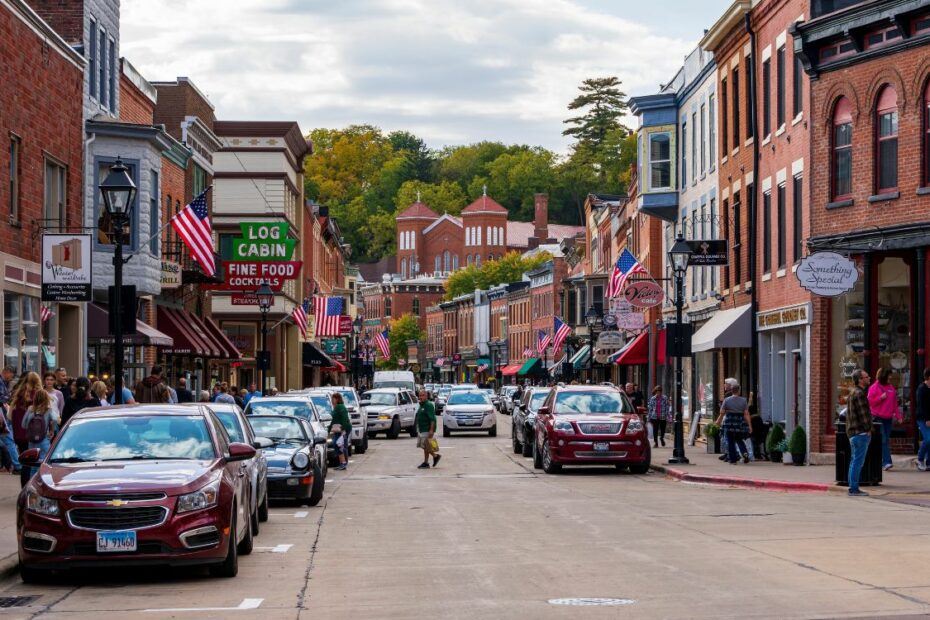 11 Historic Main Streets Perfect For Slow Saturday Strolls - Idyllic Pursuit