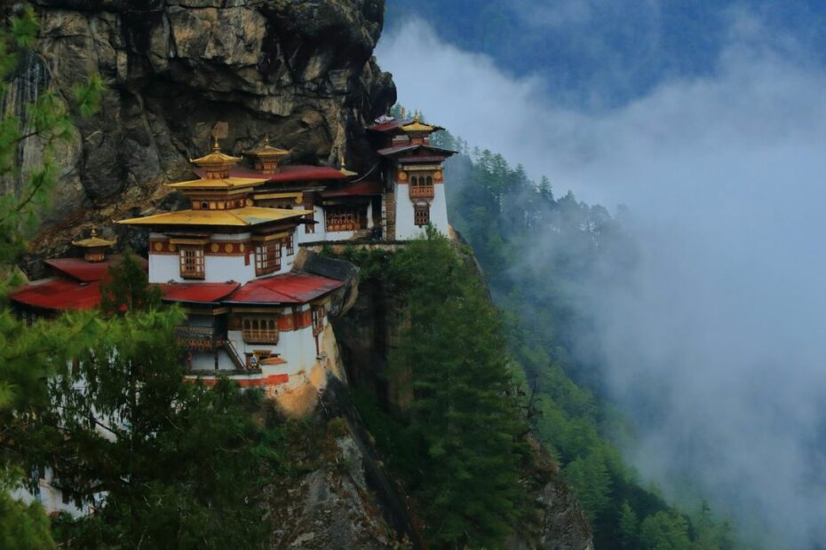 11 Unique Destinations That Completely Redefine What ‘Travel’ Means - Idyllic Pursuit