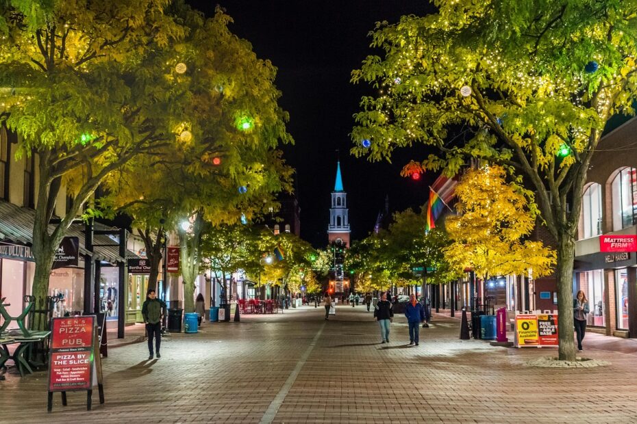 11 Vibrant College Towns Offering More Than Just Campus Life - Idyllic Pursuit