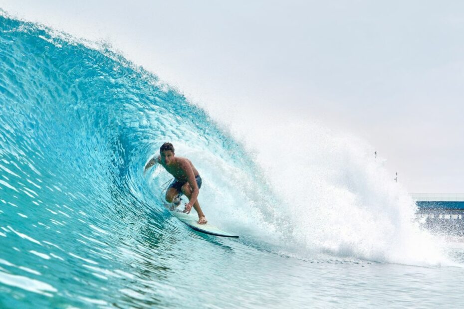 $150 for a wave: the Abu Dhabi wave pool targeting the ultra-rich - Egypt Independent