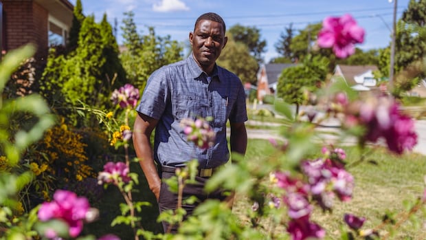 2 families rejected at Canadian border are now mired in what lawyer calls a 'black hole' of ICE detention | CBC News