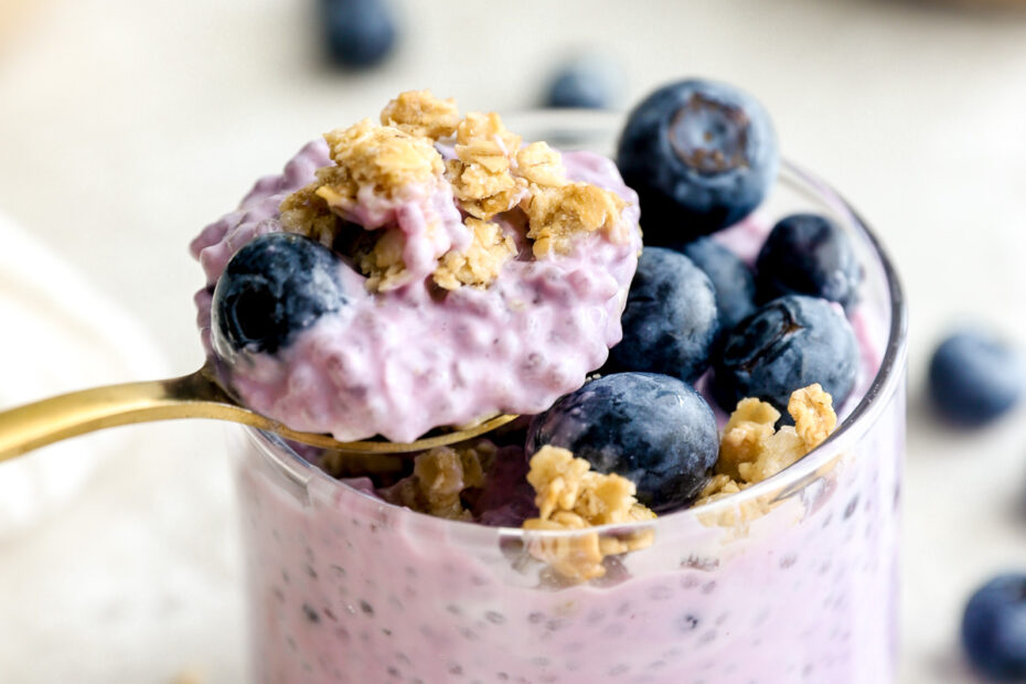 blueberry chia pudding