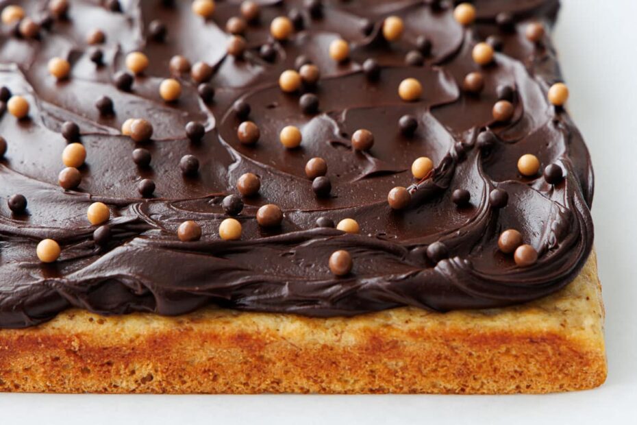 Brown Butter Banana Cake with Chocolate Fudge Frosting