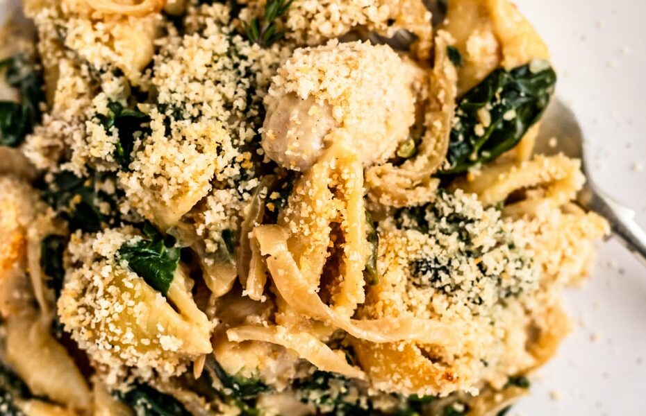 Caramelized Onion Spinach Chicken Pasta Bake