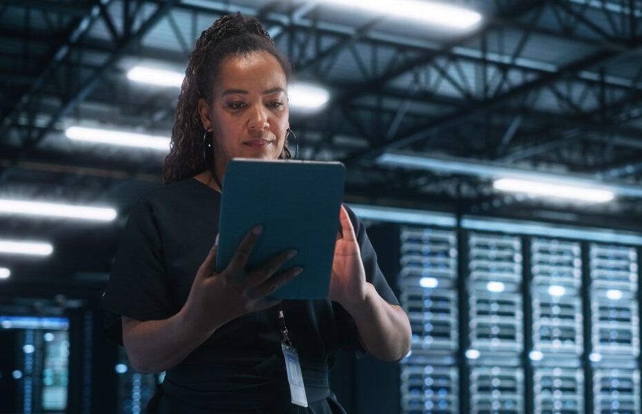 Cybersecurity professionals under pressure turn to AI amid rising threats | Fortune