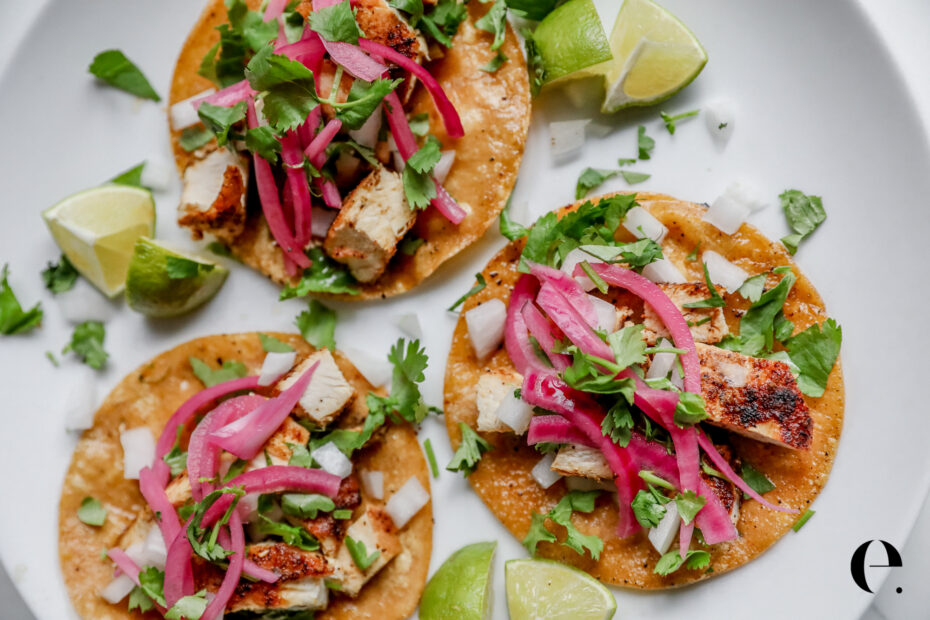 Easy Street Tacos with Chicken (8 Ingredients) | Elizabeth Rider