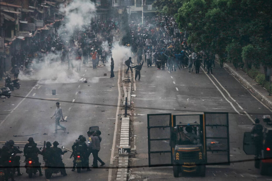 Indonesia’s deadly protests paused but deep resentment remains. Here’s what to know - Egypt Independent