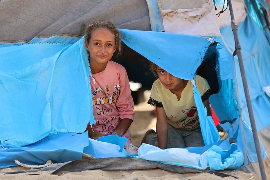 'It's ok to cry': How specialists help Gazan children deal with war traumas, bad news