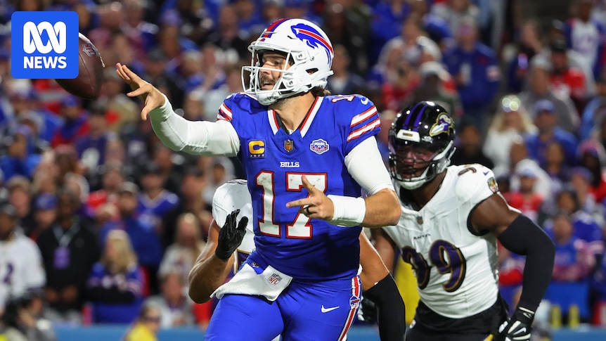 NFL quick hits: MVP leads late comeback win, spitting issues continue