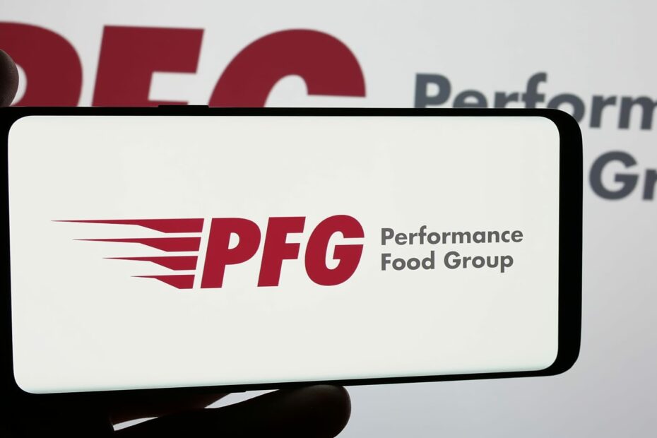 Sachem Head is pushing for a Performance Food merger. Here's why a deal makes sense