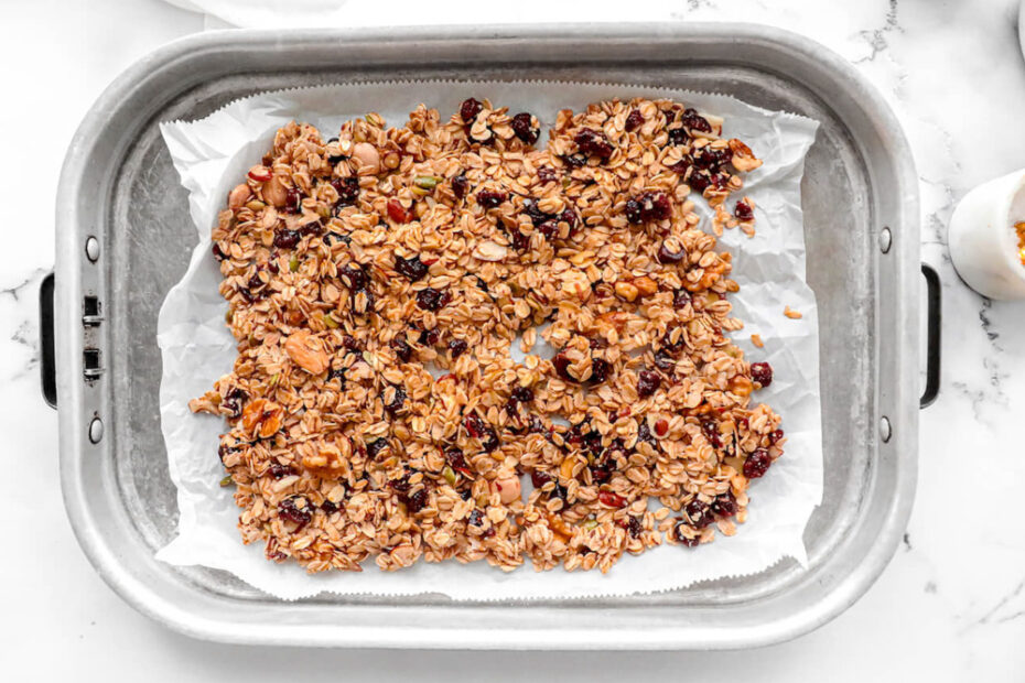 The Best Healthy Granola Recipe (Easy & Homemade) | Elizabeth Rider - Modern Healthy Living
