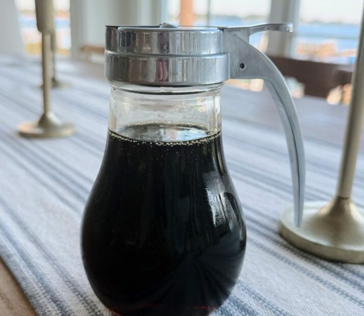 glass syrup dispenser