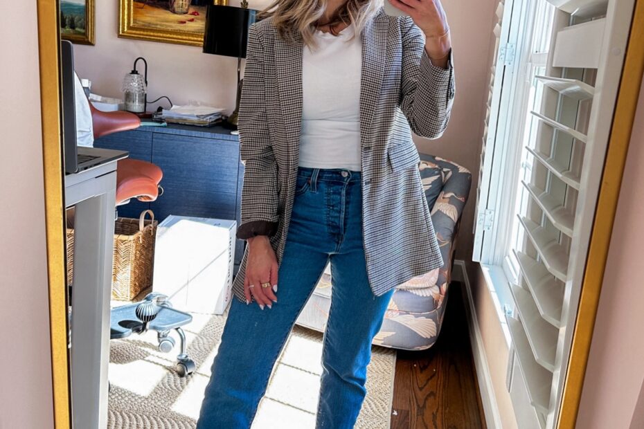 Woman wearing mom jeans with loafers