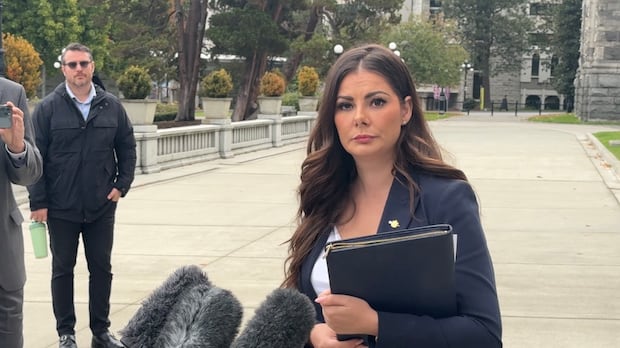 B.C. Conservatives down another MLA after Amelia Boultbee quits | CBC News