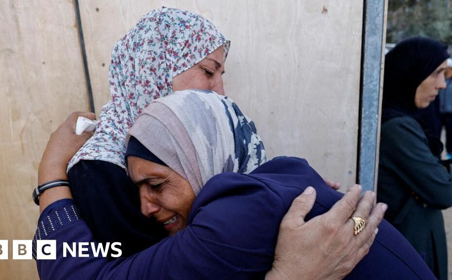 Gaza: Deadly flare-up tests Israel-Hamas ceasefire