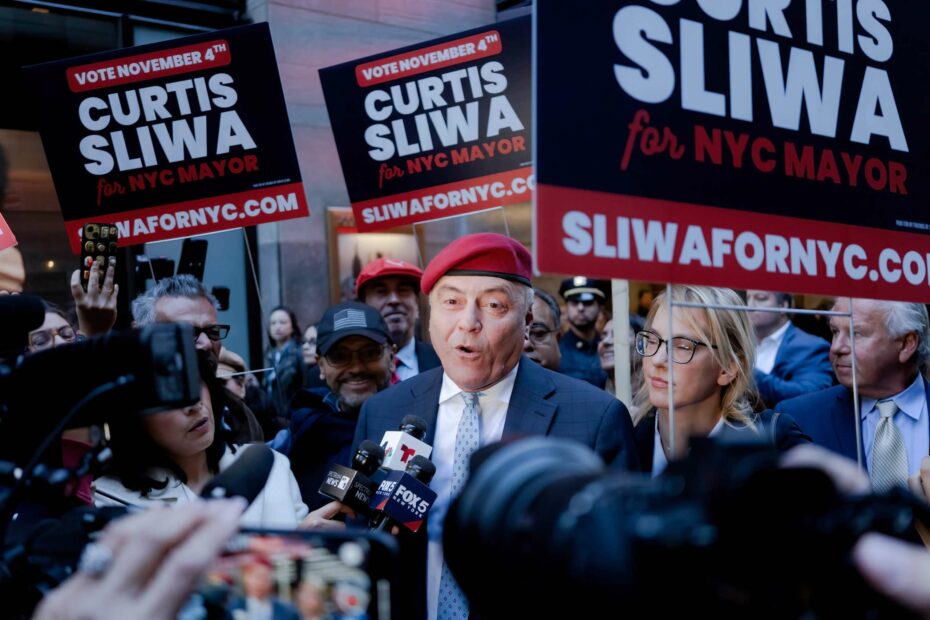 Is Republican nominee Curtis Sliwa a spoiler in NYC?