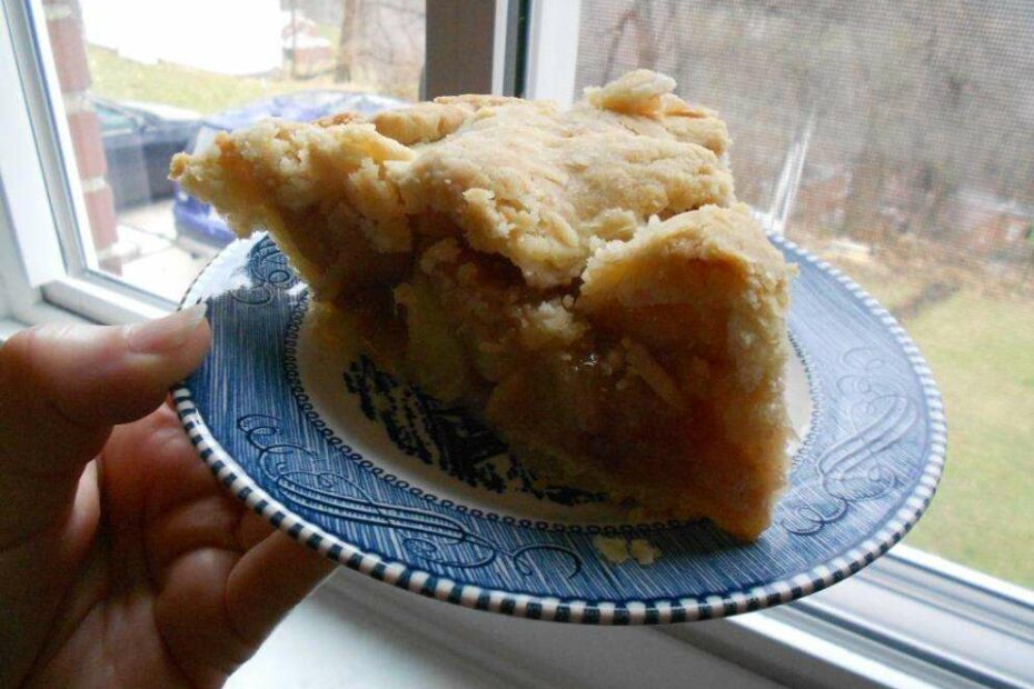 apple-pear-pie-slice.jpeg