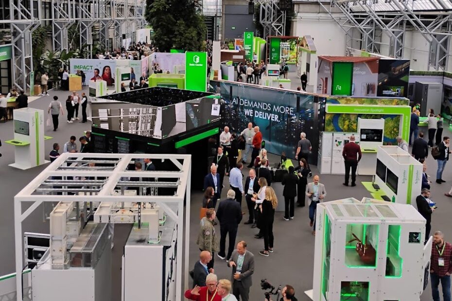 On datacentres & smart cities at SE Innovation Summit