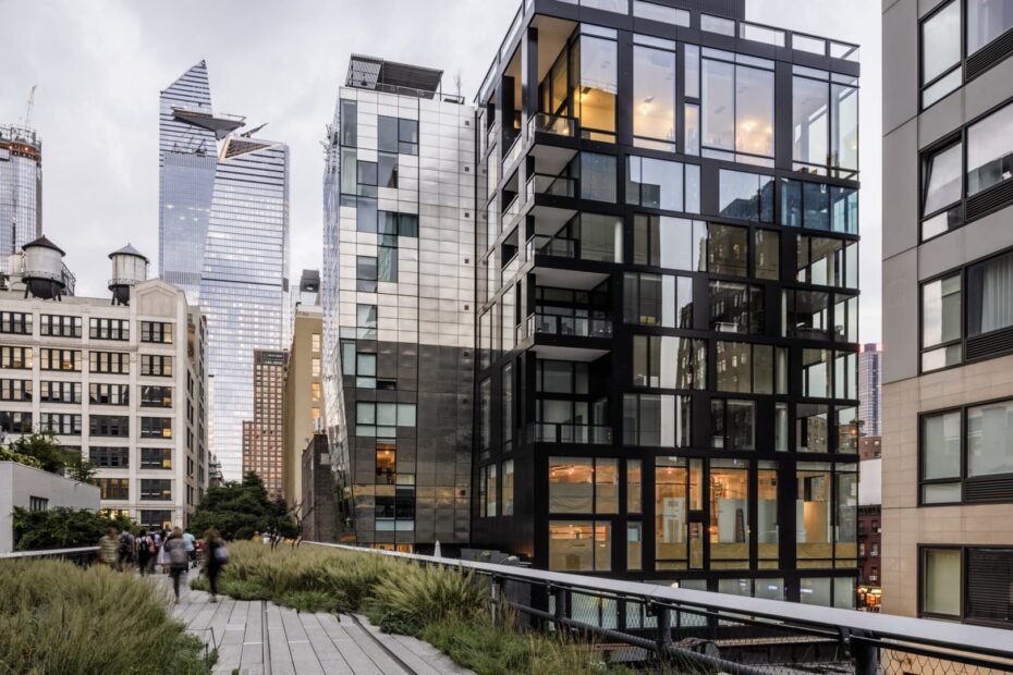 One in three Manhattan condo owners lost money when they sold in the last year