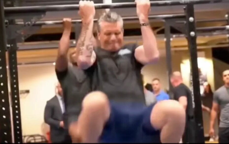 Right-Wing Media Now Openly Discussing What A Total Loser Pete Hegseth Is